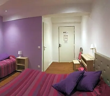 Auberge Roman Hotel