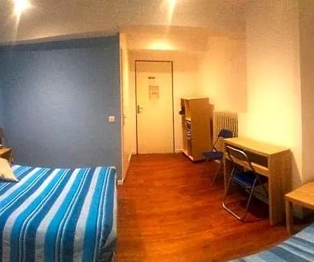 Hotel Auberge Roman 3*