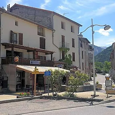 Auberge Roman 3*